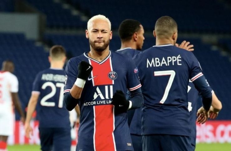 Pênalti de Neymar salva PSG em Paris