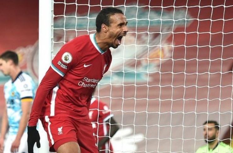 Liverpool destrói Wolves enquanto os torcedores dos Reds cumprimentam os campeões em Anfield