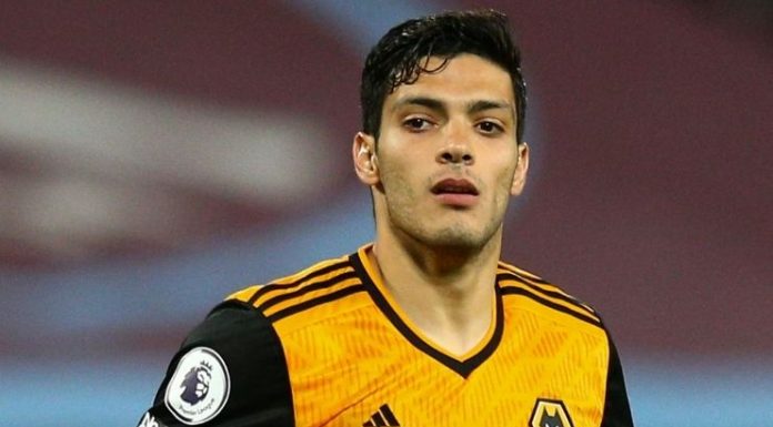 Raúl Jimenez: Atacante do Wolves recebe alta do hospital e agora está descansando em casa