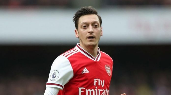 Clubes americanos de olho em Mesut Ozil
