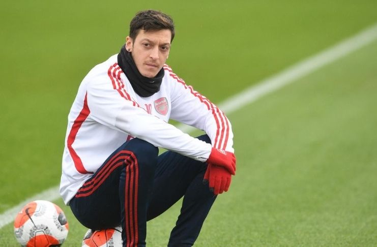 Clubes americanos de olho em Mesut Ozil