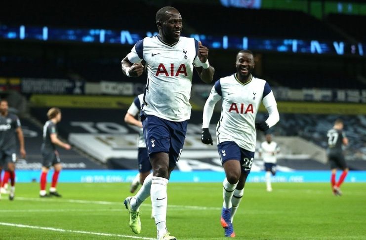 Tottenham chega à final da Copa da Liga